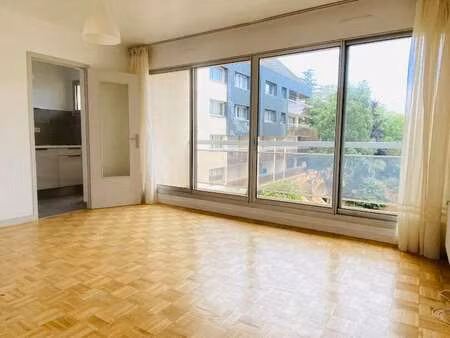 location appartement t1 à saint-brieuc (22000) : à louer t1 / 31m² saint-brieuc