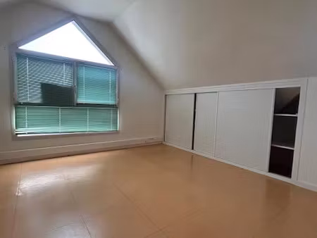 location locaux professionnels 40 m² à sarzeau (56370)  415 €