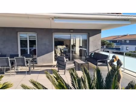 villa sur le toit de 105m² proche fréjus-saint-raphaël