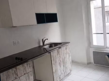 studio / t1 refait à neuf avec mezzanine