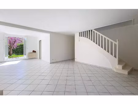 maison guyancourt 170.85 m² t-7 à vendre  630 000 €