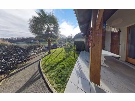 location maison  m² t-4 à monein  940 €