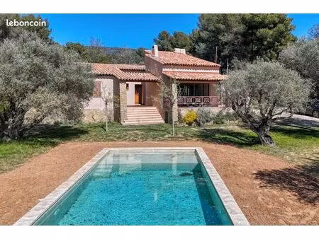 villa 5 pièces 108 m²