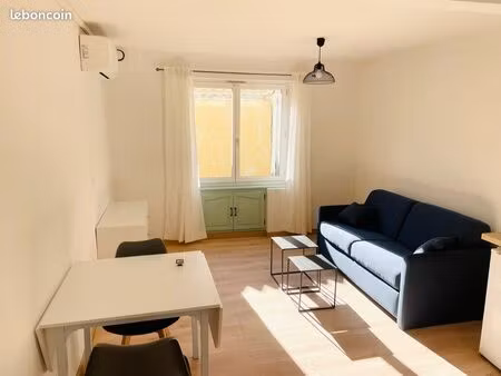 studio de 32m2 meublé avec coin nuit dans rue calme