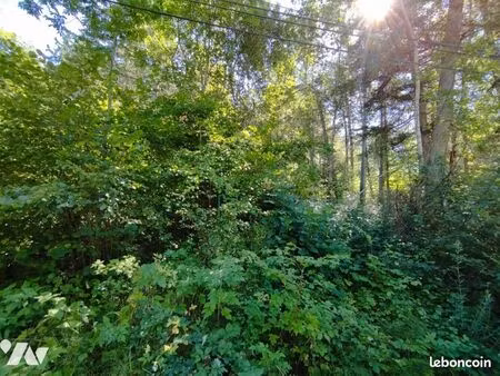 terrain 645 m² seyne