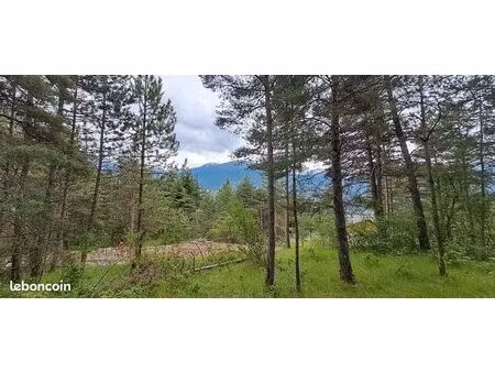 terrain 1 742 m² embrun