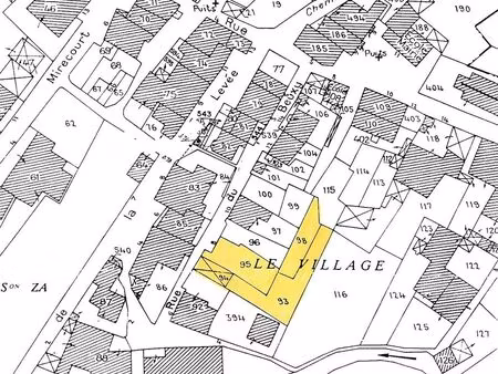 terrain lot de parcelles indivisibles d'une surface de 1328 m²