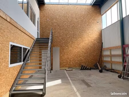 loue local d'activité