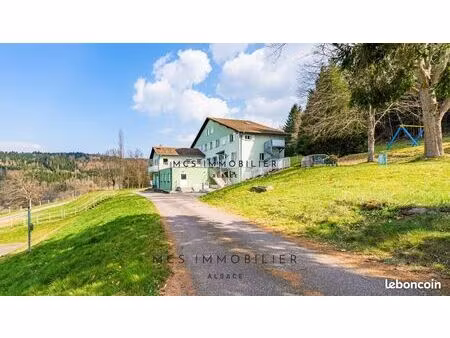immeuble 930 m² combrimont