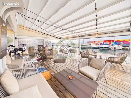 bureaux  local commercial  restaurant 169 m² saint-raphaël