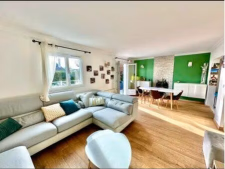 maison de 95m2 avec 4 chambres  jardin  terrasse  garage  en très bon état  au sein d’un s