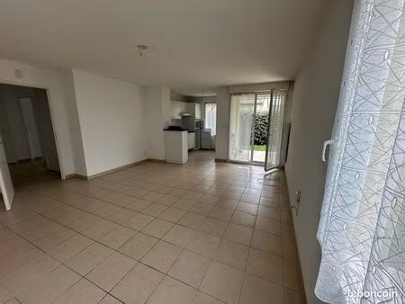 appartement t3 jardin piscine résidence