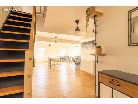 immeuble 250 m² sedan