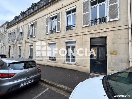 local commercial 81 m²