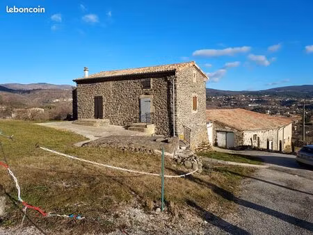 st priest ferme d'environ 400m² à rénover sur 1 hectare de terrain