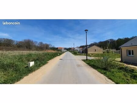 terrain constructible et viabilisé à vrigne-aux-bois