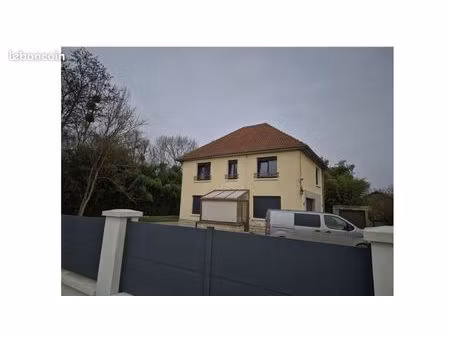 maison avec grand jardin