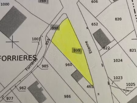 terrain constructible 689m2