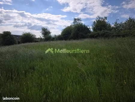 terrain 700 m² damouzy