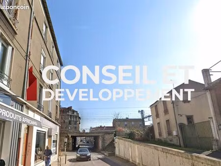 boutique 84 m² juvisy sur orge