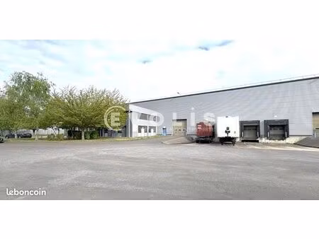 local d'activité 7 160 m²