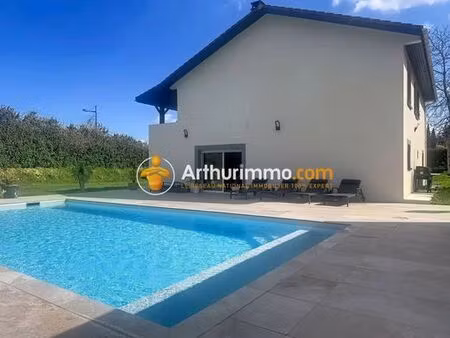 maison de 6 pièces de luxe en vente à villefontaine  auvergne-rhône-alpes