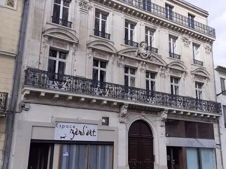 local commercial de 480 m2 square gambetta