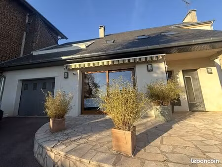 maison 6 pièces 140 m²