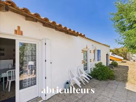 biens a vendre sur terrain cloture - centre ville - la barre de monts