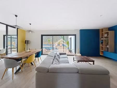 saint aubin de médoc - villa contemporaine de 150 m2 avec piscine et garage