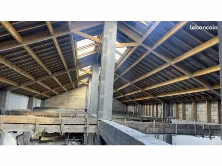 local atelier entrepôt