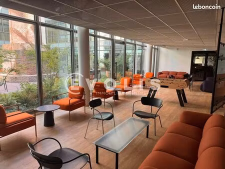 bureaux 250 m²