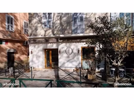 fonds de commerce - 80m2 - place du marché