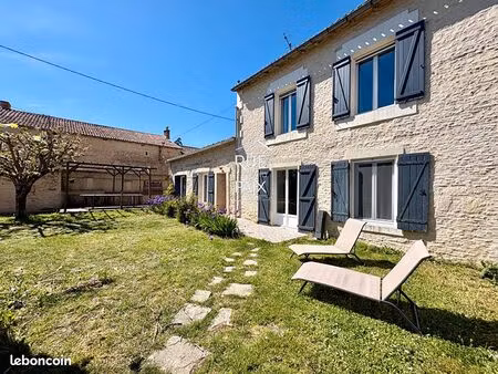 maison 5 pièces 141 m²