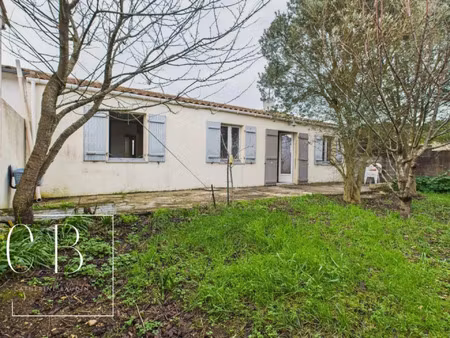 vente maison 4 pièces 90 m² loix (17111)