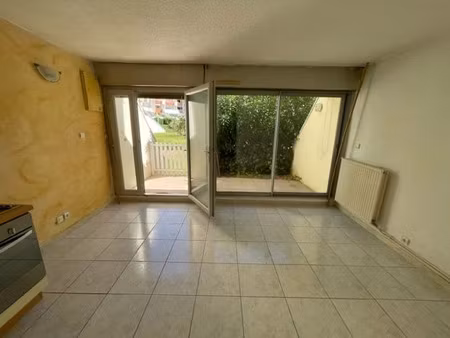 location appartement 1 pièce 24 m² à carnon plage (34280)  595 €