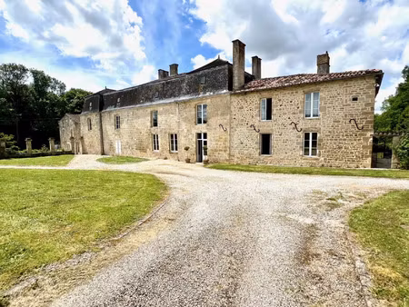 location de vacances château 10 pièces 350 m2 à melle