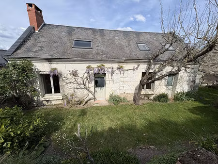 coup de coeur assuré  charmante maison en tuffeau à saint-clément-des-levées - réf 341