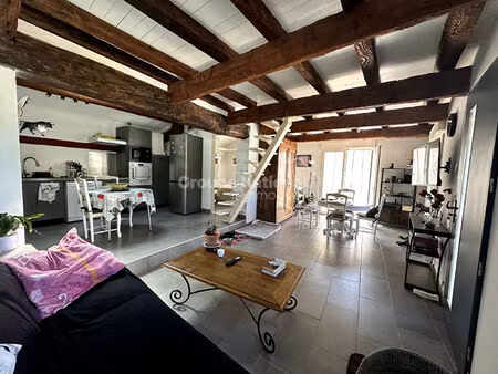 villa 2 chambres + bureaux sur 509 m2 de terrain avec piscine