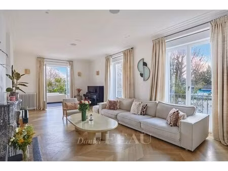 neuilly – saussaye – penthouse quatre chambres