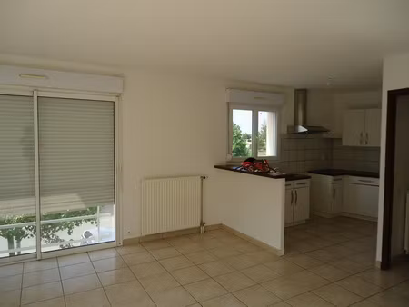 location t3 duplex olemps sans frais d agence