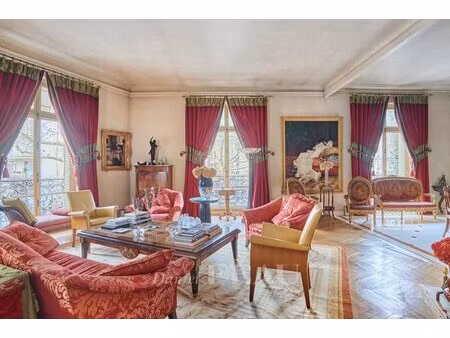 paris xvie - square lamartine - appartement familial et de réception - vue dégagée.