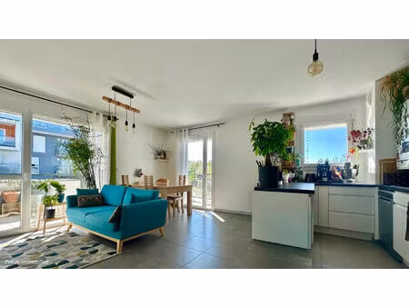 appartement 4 pièces 84m² avec terrasse