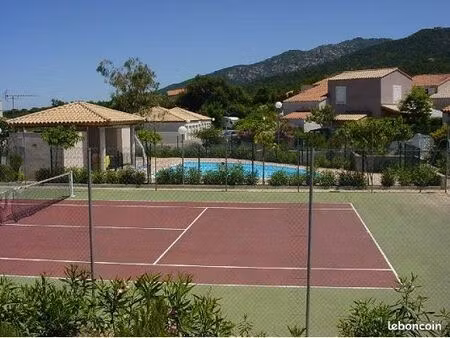 maison t3 meublé à la semaine en résidence piscine tennis