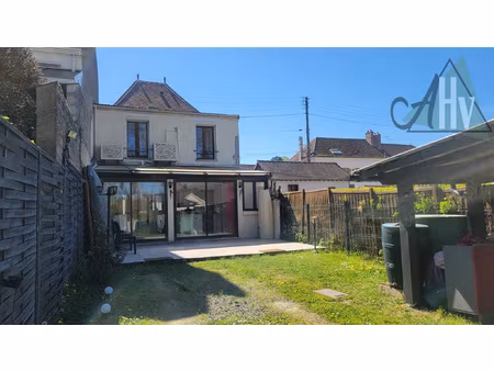 77 - maison de ville avec jardin bray-sur-seine