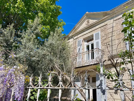grande maison girondine avec maison d'amis sur 2 hectares