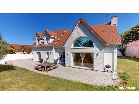 maison 11 pièces 261 m²
