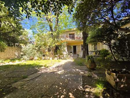 préfecture !!! maison 230m2 - terrain 525m2..