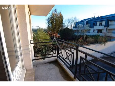 studio 1 pièce 25 m²