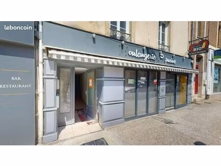 local commercial 132 m²